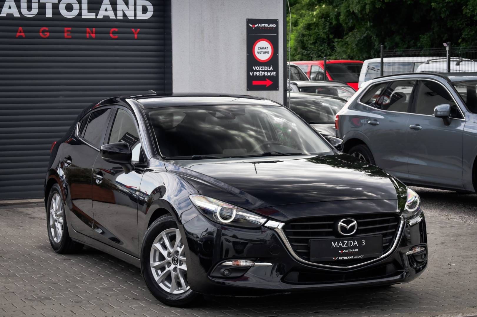 Mazda-3-20-Skyactiv-G120-Attraction-4