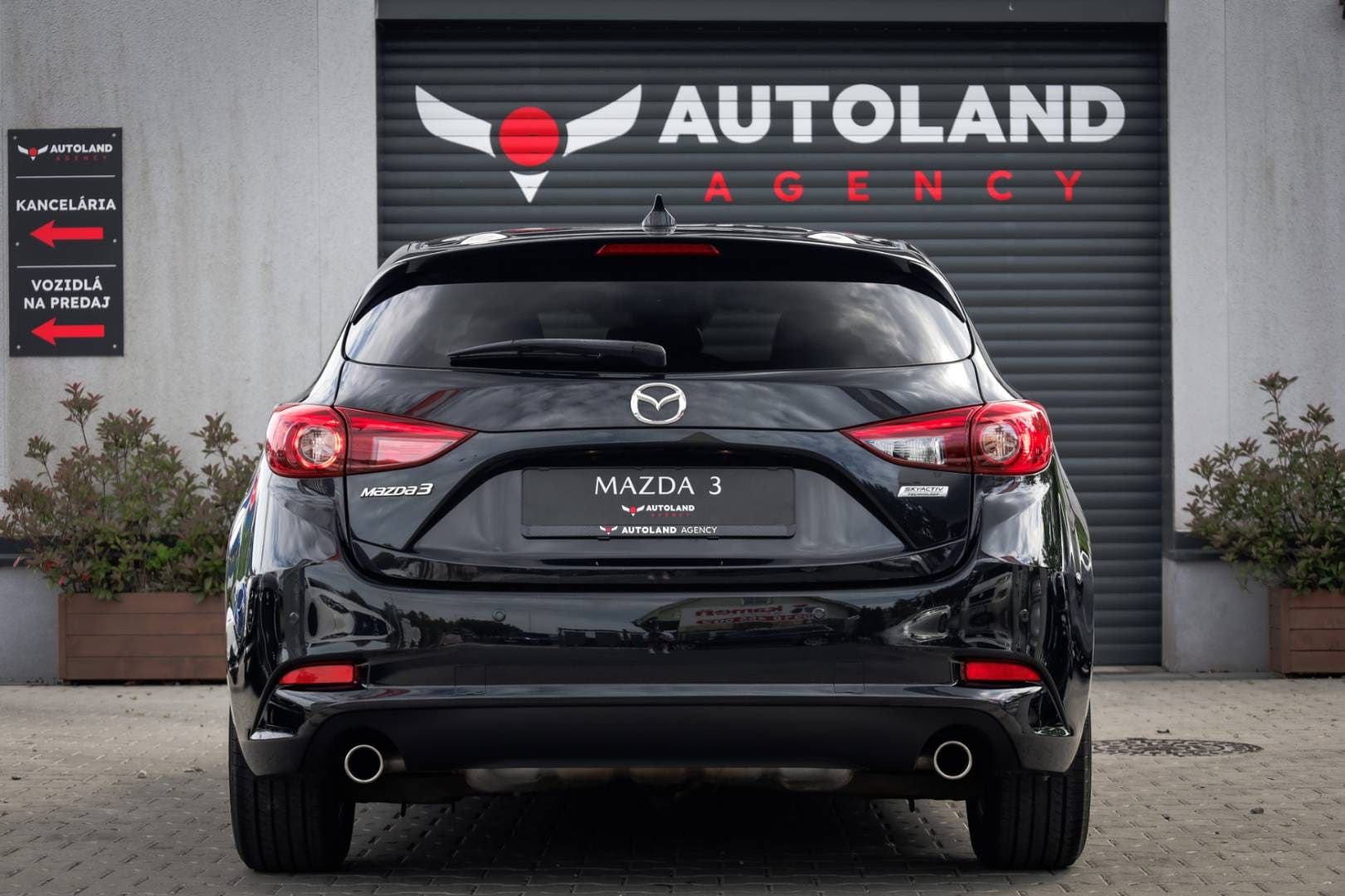 Mazda-3-20-Skyactiv-G120-Attraction-7