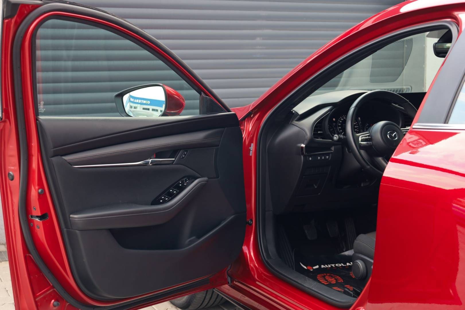 Mazda-3-20-Skyactiv-G122-PlusSafety-10