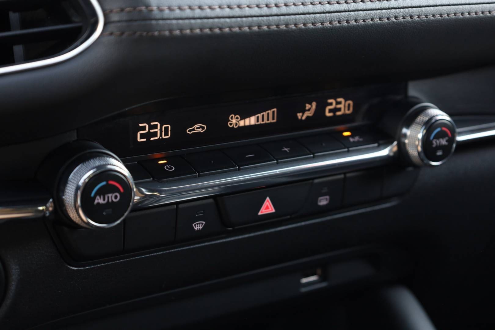 Mazda-3-20-Skyactiv-G122-PlusSafety-31