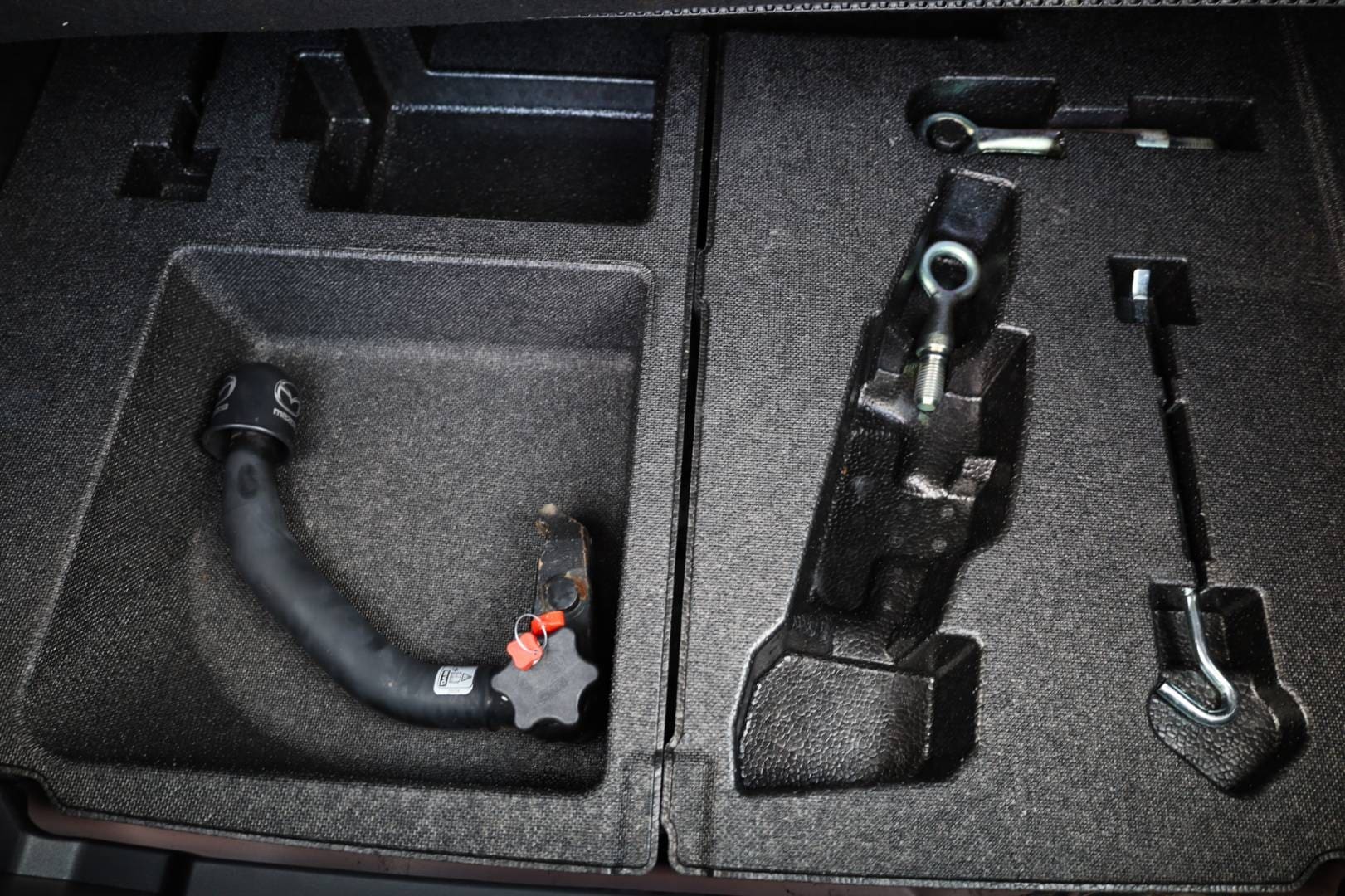 Mazda-3-20-Skyactiv-G122-PlusSafety-40