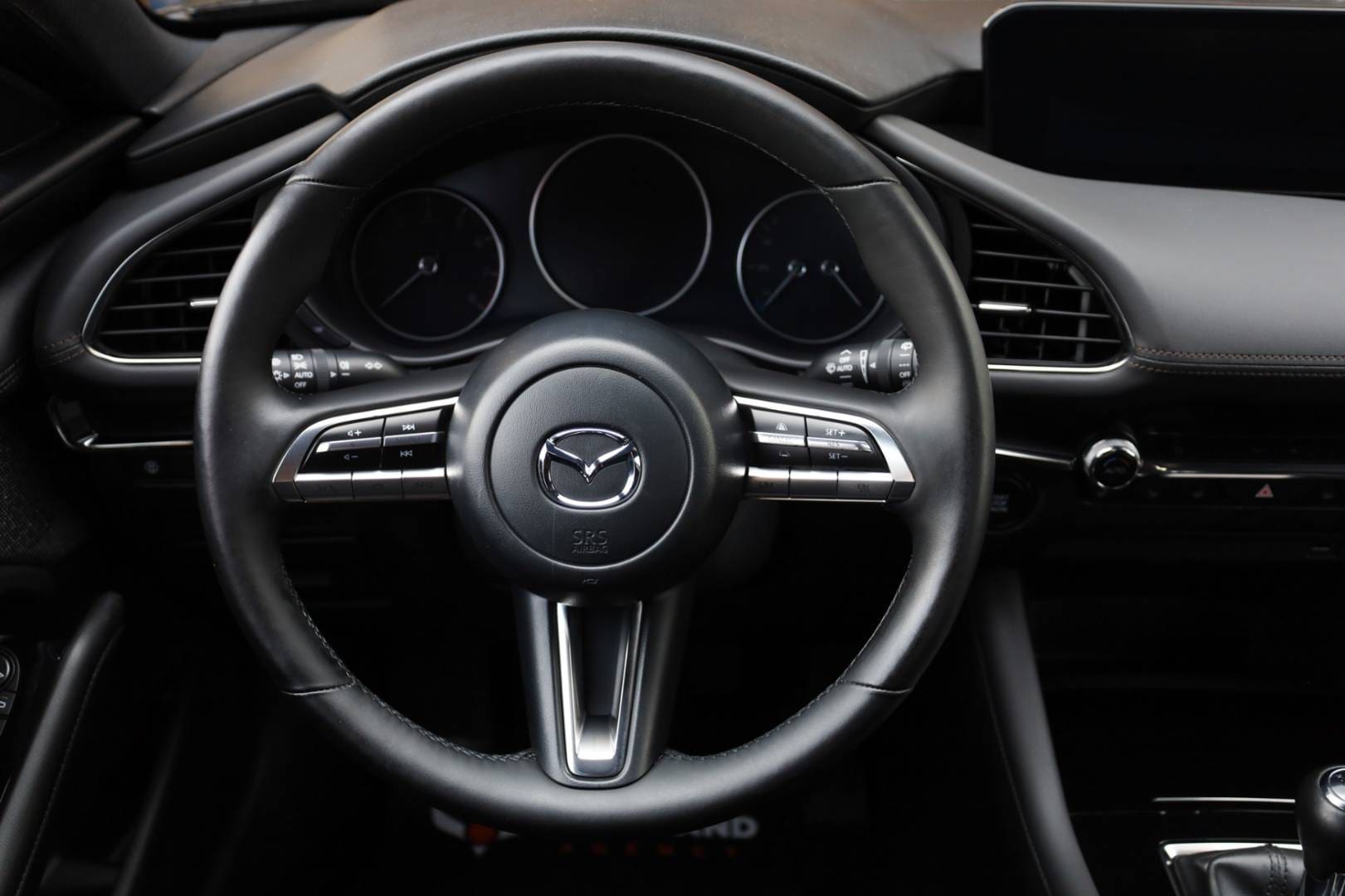 Mazda-3-20-Skyactiv-G122-PlusSoundSafety-16