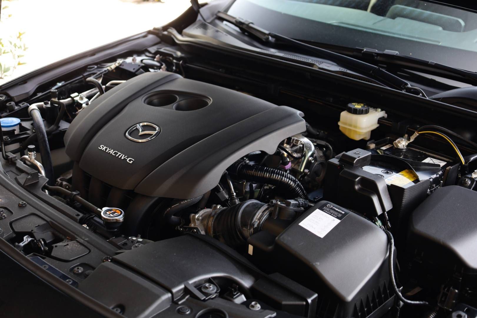 Mazda-3-20-Skyactiv-G122-PlusSoundSafety-48