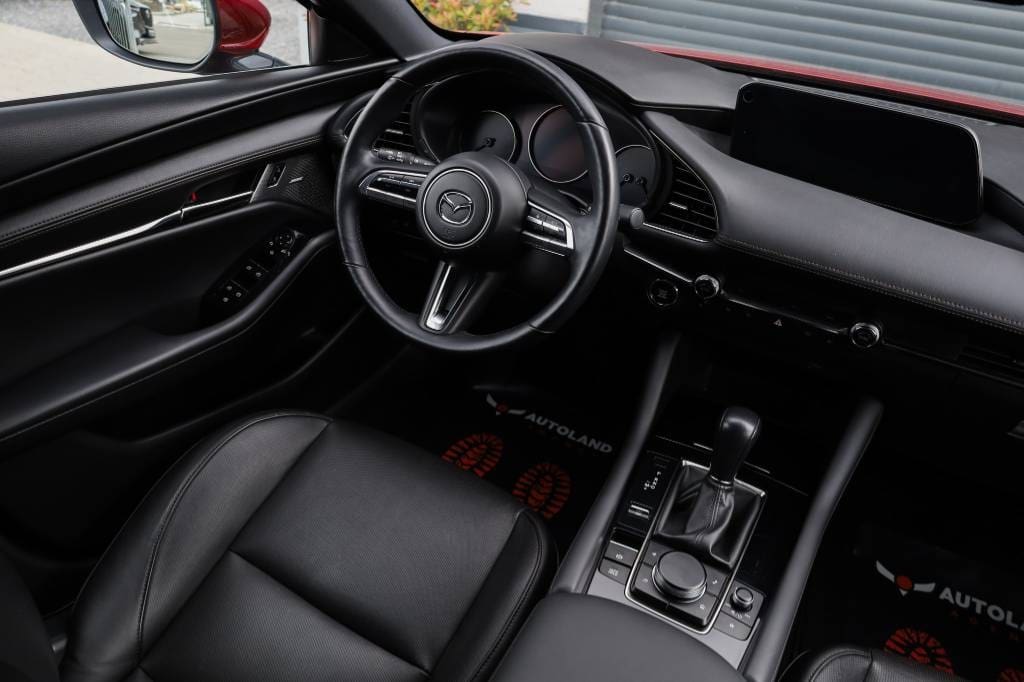 Mazda-3-20-Skyactiv-G122-PlusStyleSoundSafetyLuxury-AT-15