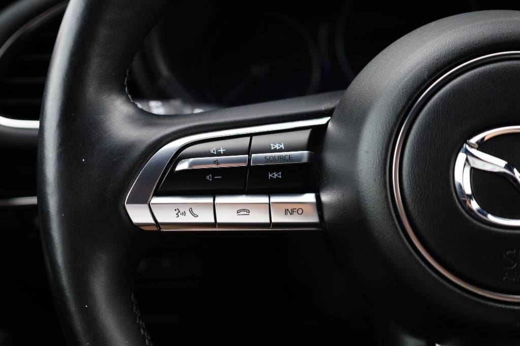 Mazda-3-20-Skyactiv-G122-PlusStyleSoundSafetyLuxury-AT-19