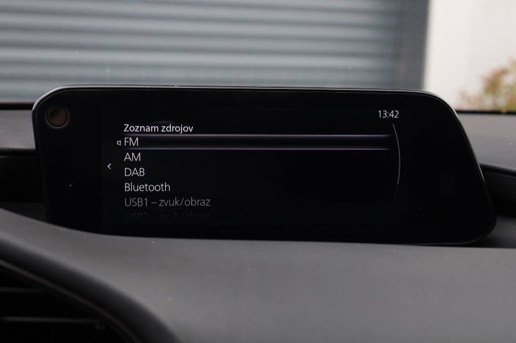 Mazda-3-20-Skyactiv-G122-PlusStyleSoundSafetyLuxury-AT-30