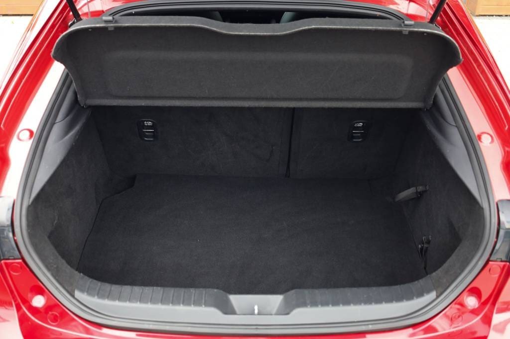 Mazda-3-20-Skyactiv-G122-PlusStyleSoundSafetyLuxury-AT-43