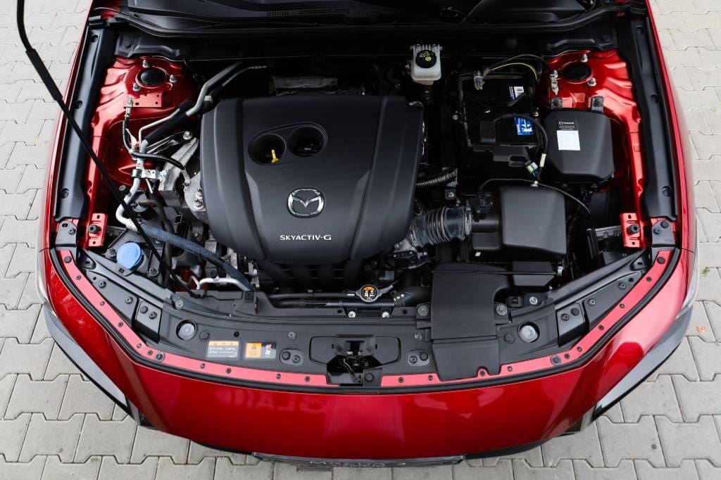 Mazda-3-20-Skyactiv-G122-PlusStyleSoundSafetyLuxury-AT-49