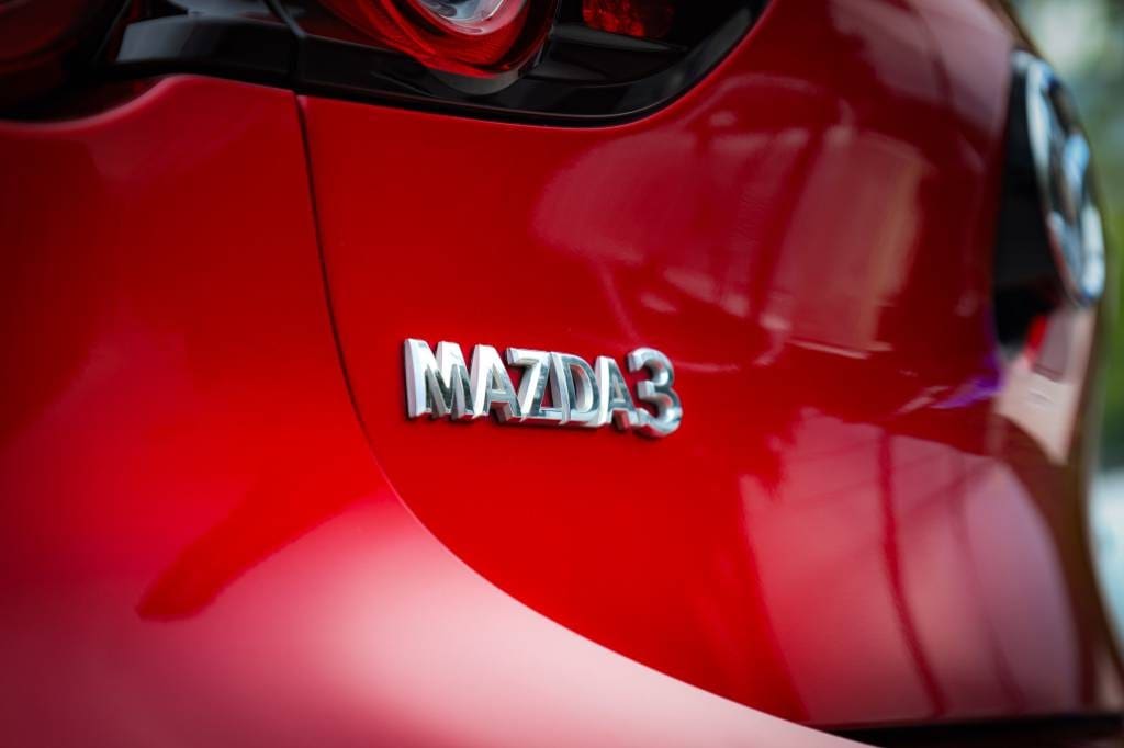 Mazda-3-20-Skyactiv-G122-PlusStyleSoundSafetyLuxury-AT-55