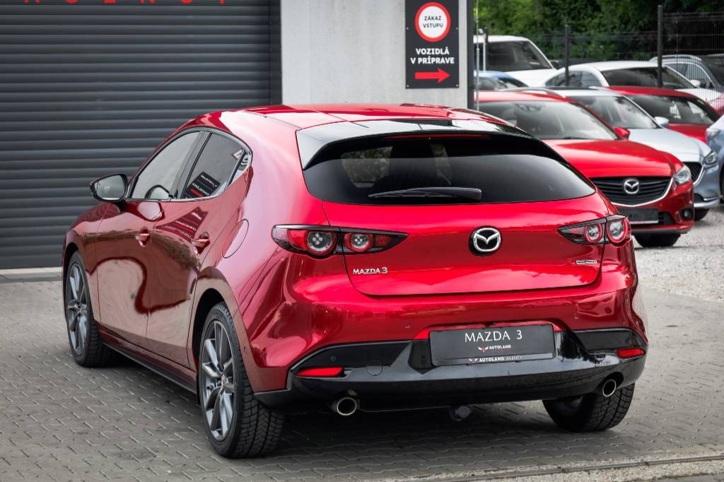 Mazda-3-20-Skyactiv-G122-PlusStyleSoundSafetyLuxury-AT-9