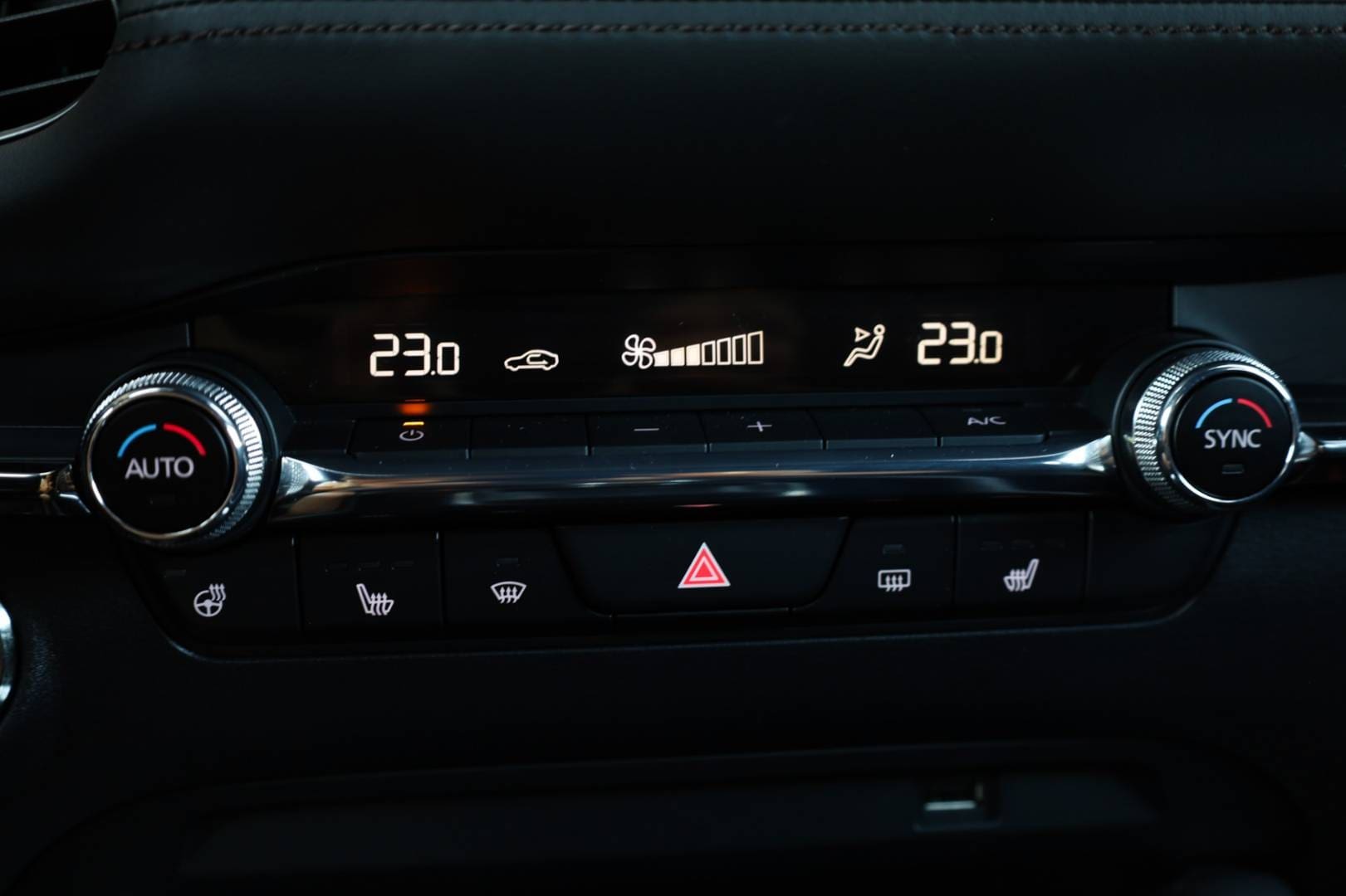 Mazda-3-20-Skyactiv-G150-PlusStyleSoundSafety-31