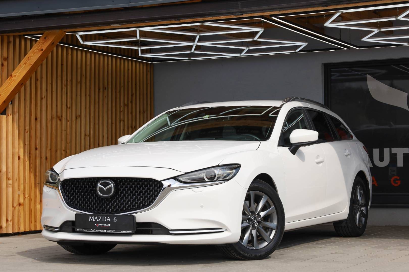 Mazda-6-Combi-Wagon-6-22-Skyactiv-D150-Attraction-AT