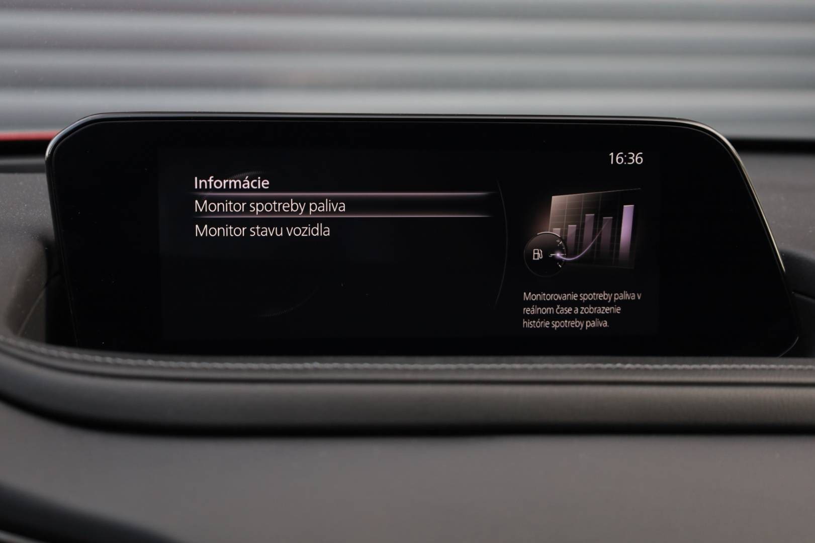 Mazda-CX-30-e-Skyactiv-G122-Exclusive-line-25