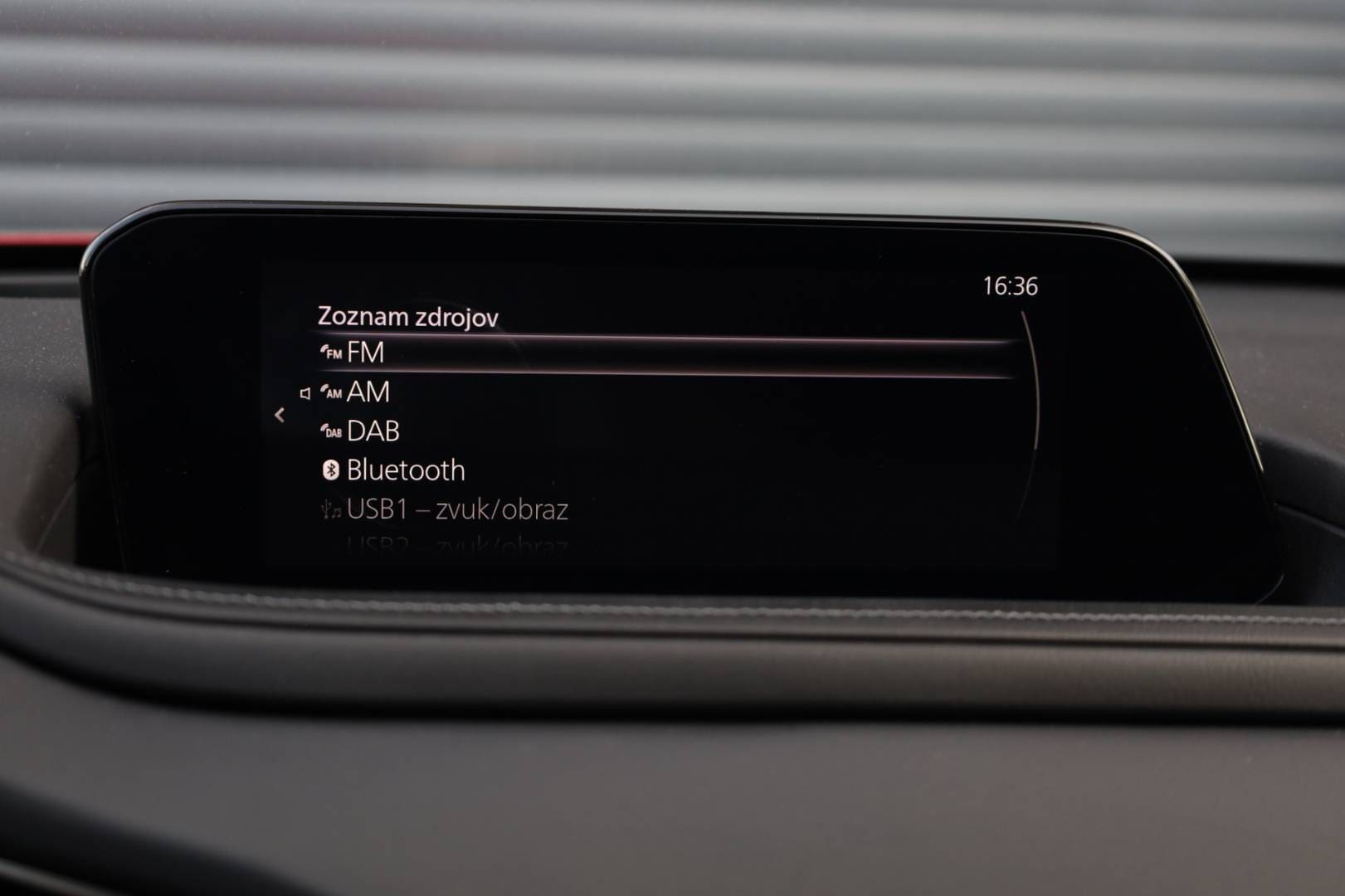 Mazda-CX-30-e-Skyactiv-G122-Exclusive-line-28
