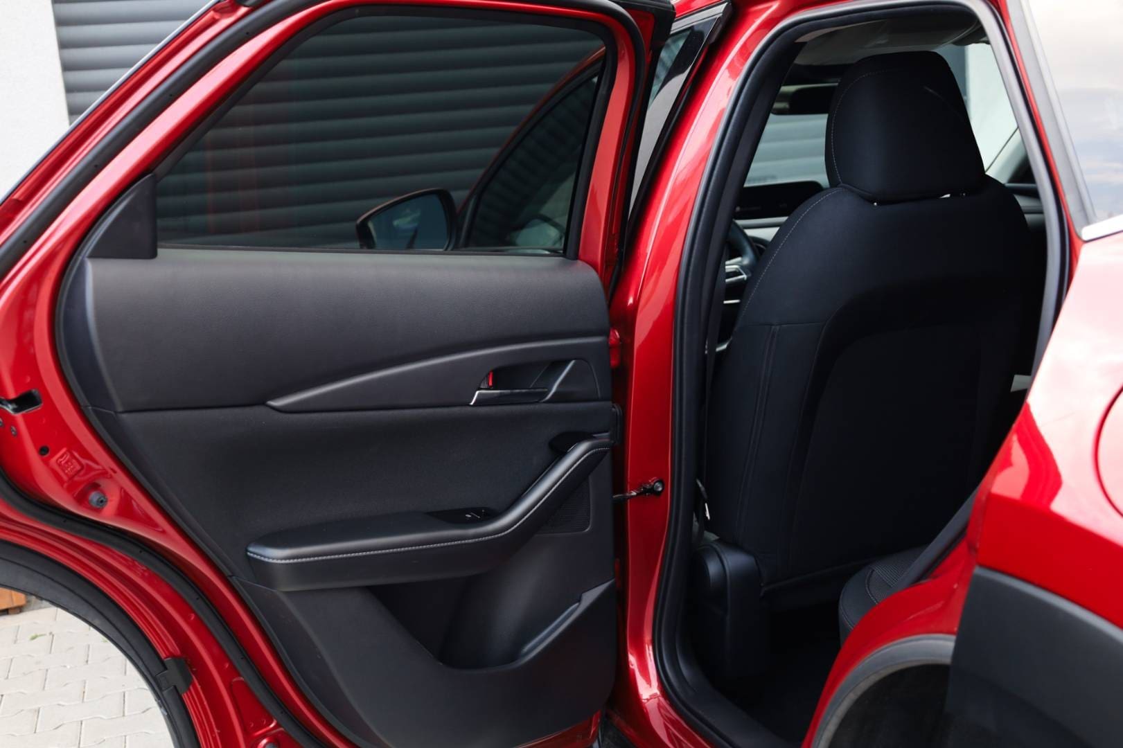 Mazda-CX-30-e-Skyactiv-G122-Exclusive-line-38