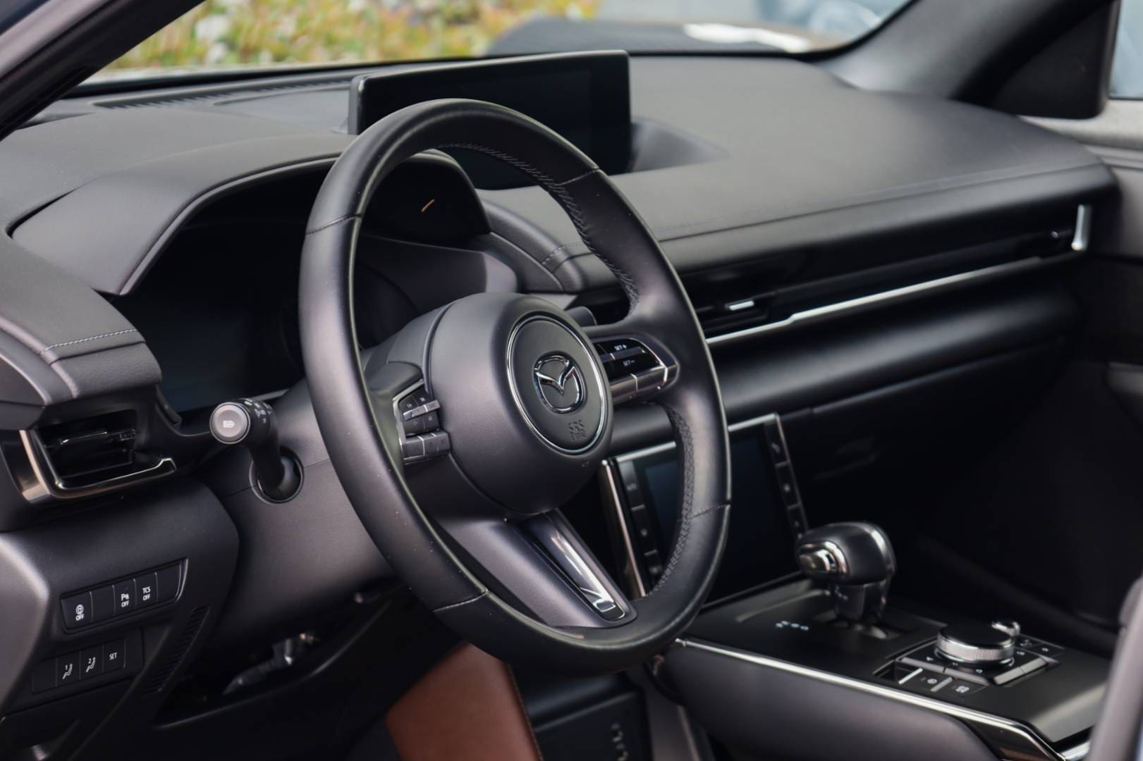 Mazda-MX-30-e-Skyactiv-First-Edition-Luxury-Vintage-11