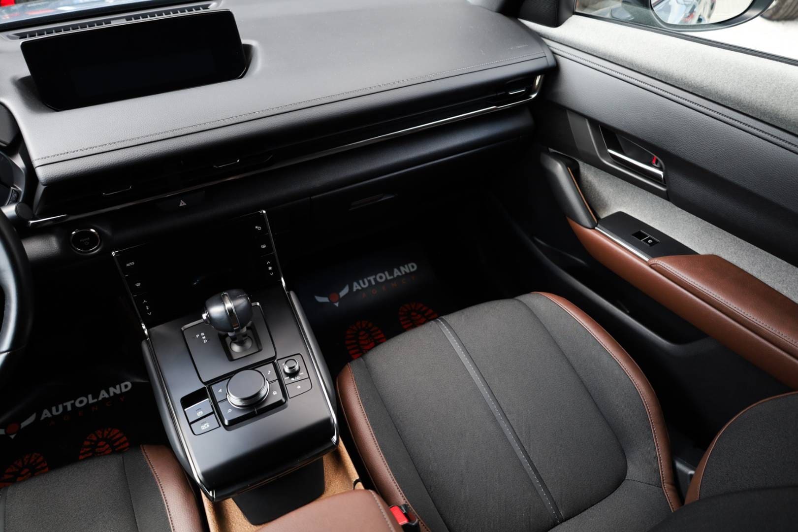 Mazda-MX-30-e-Skyactiv-First-Edition-Luxury-Vintage-13