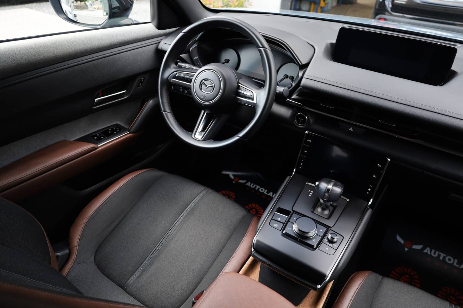 Mazda-MX-30-e-Skyactiv-First-Edition-Luxury-Vintage-14