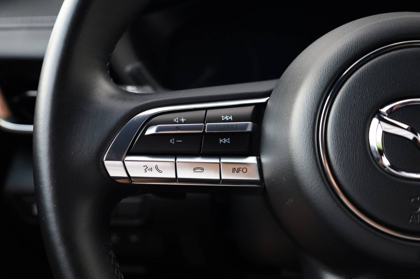 Mazda-MX-30-e-Skyactiv-First-Edition-Luxury-Vintage-18