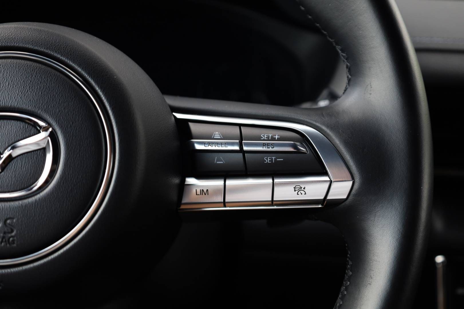 Mazda-MX-30-e-Skyactiv-First-Edition-Luxury-Vintage-19