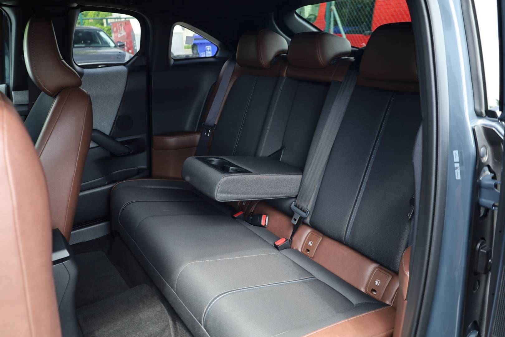 Mazda-MX-30-e-Skyactiv-First-Edition-Luxury-Vintage-40