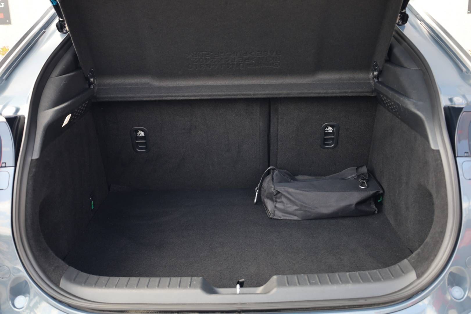 Mazda-MX-30-e-Skyactiv-First-Edition-Luxury-Vintage-42