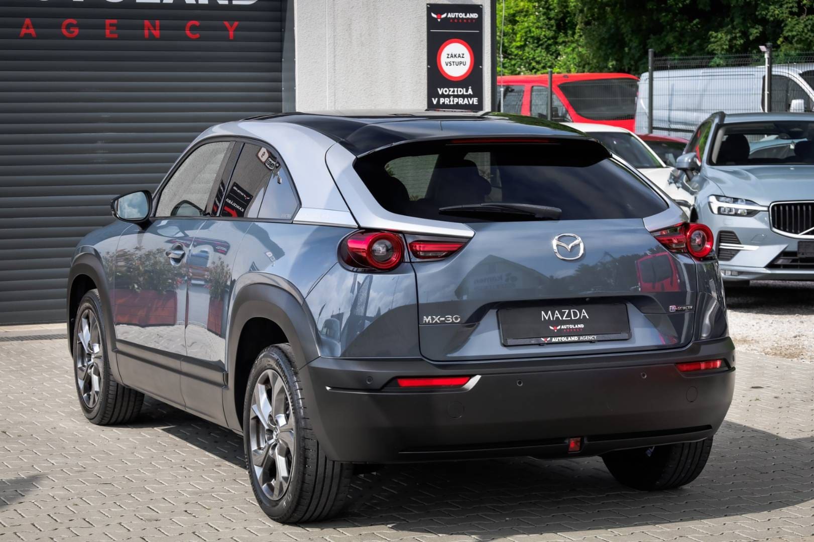 Mazda-MX-30-e-Skyactiv-First-Edition-Luxury-Vintage-9