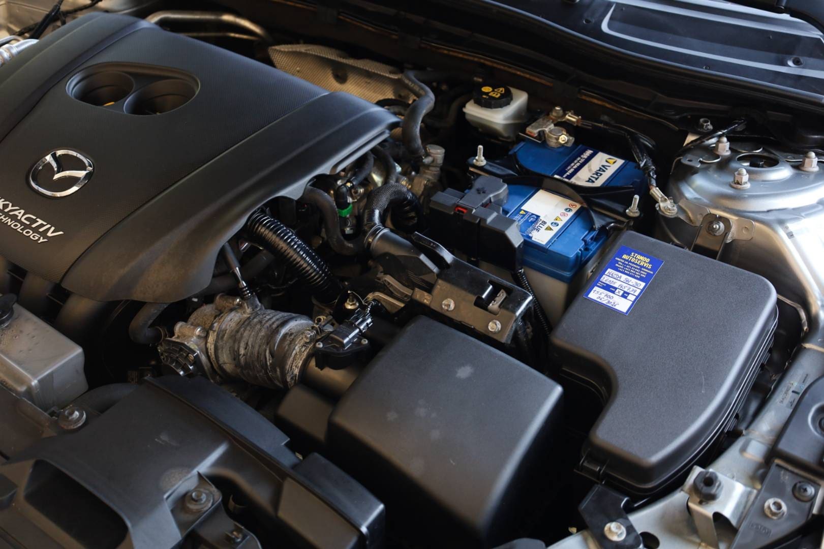 Mazda-3-20-Skyactiv-G120-Attraction-AT-42