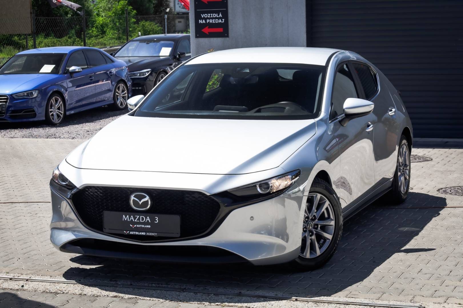 Mazda-3-20-Skyactiv-G122-PlusSafety-1
