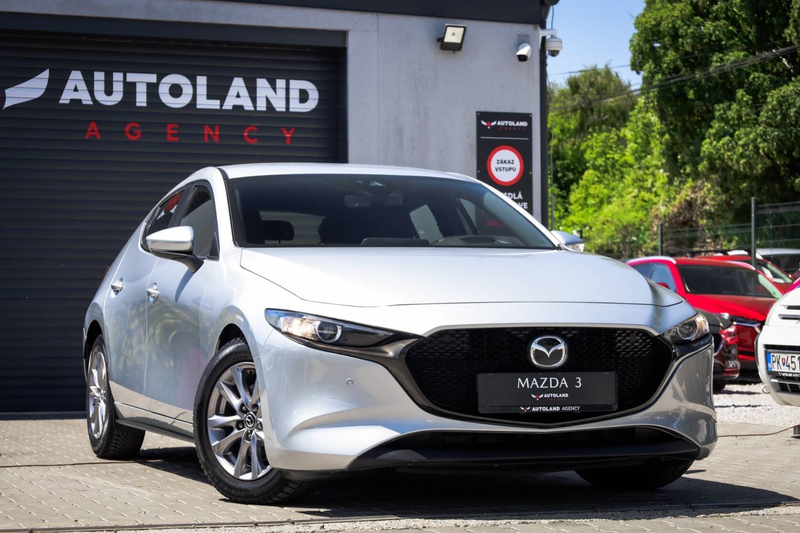 Mazda-3-20-Skyactiv-G122-PlusSafety-3