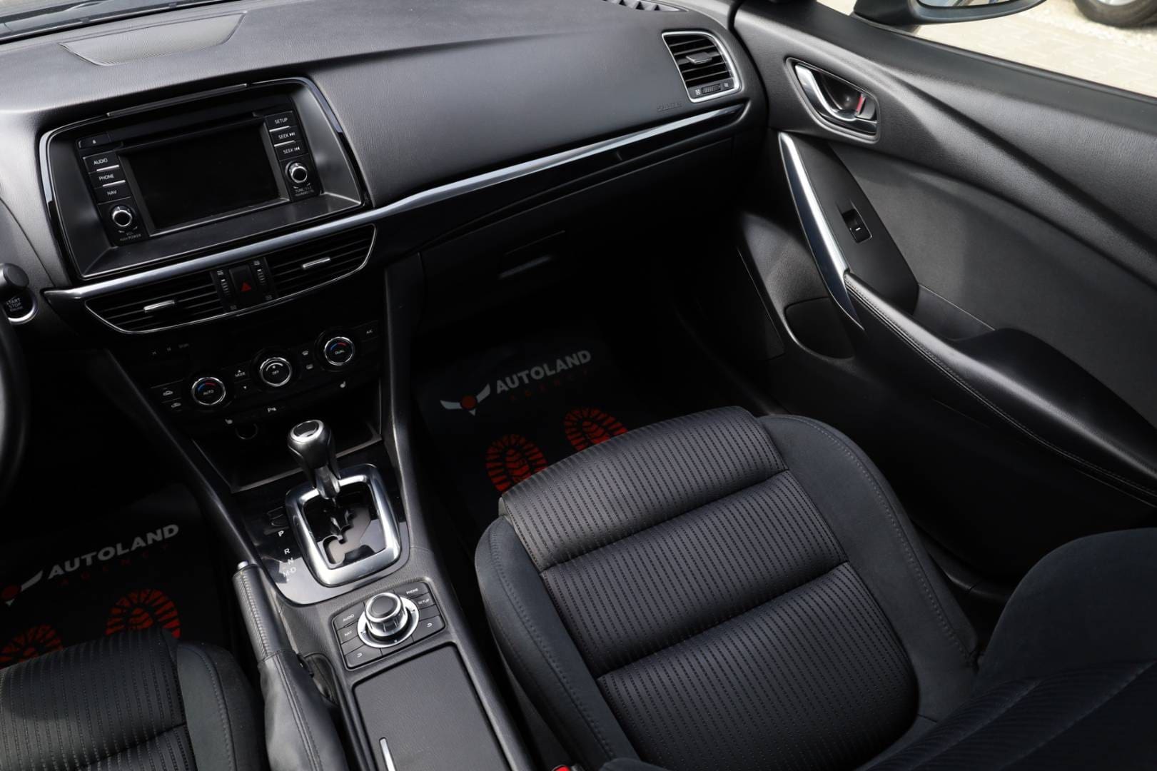 Mazda-6-Combi-Wagon-6-20-Skyactiv-G-Attraction-AT-13