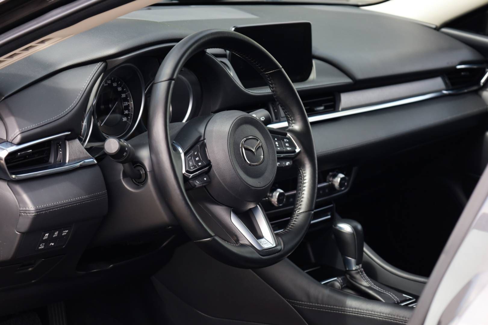 Mazda-6-Combi-Wagon-6-25-Skyactiv-G194-Attraction-AT-11