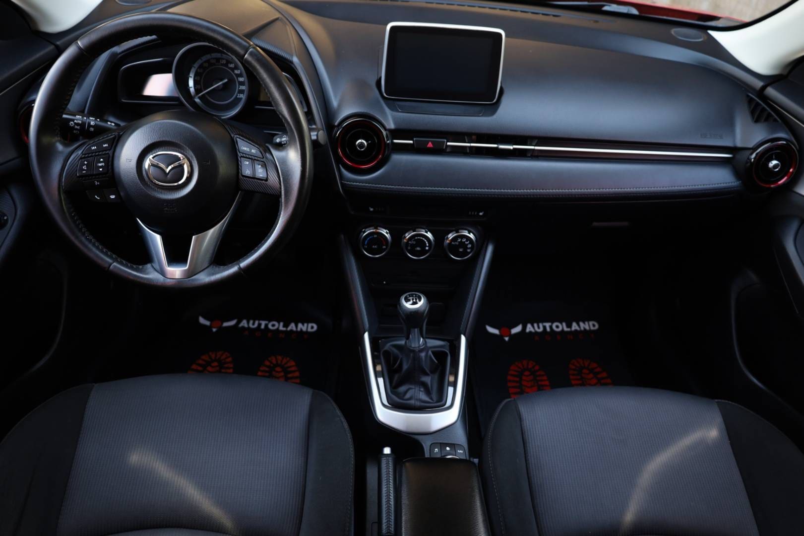 Mazda-CX-3-20-Skyactiv-G120-Attraction-12