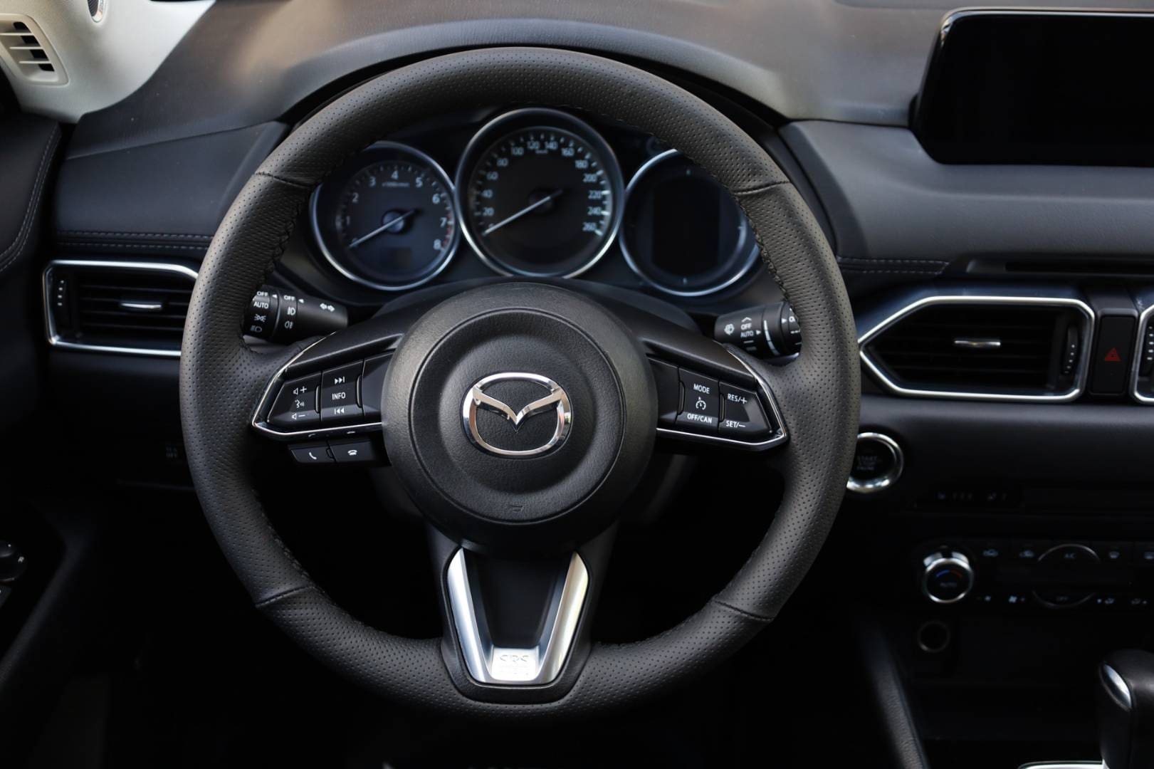 Mazda-CX-5-20-Skyactiv-G165-Revolution-Top-16
