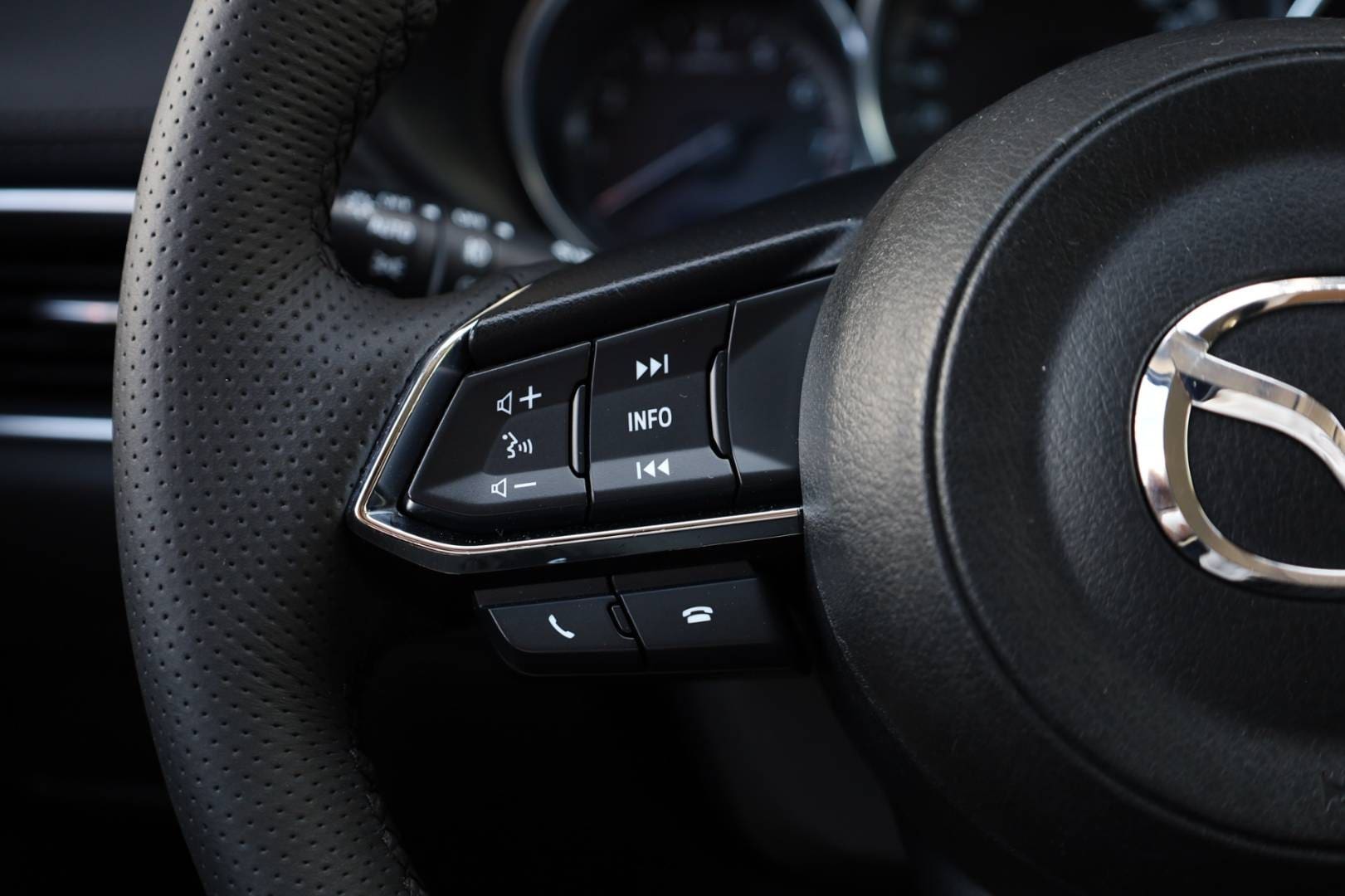 Mazda-CX-5-20-Skyactiv-G165-Revolution-Top-17