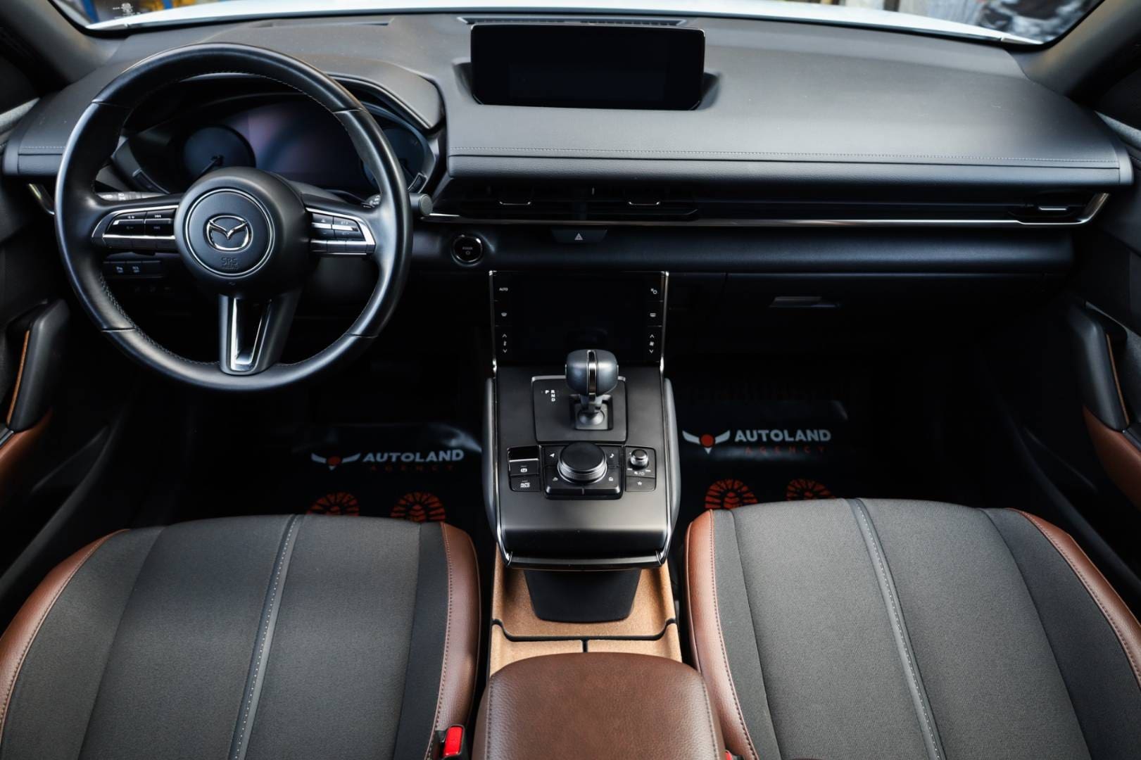 Mazda-MX-30-e-Skyactiv-EV-Advantage-11