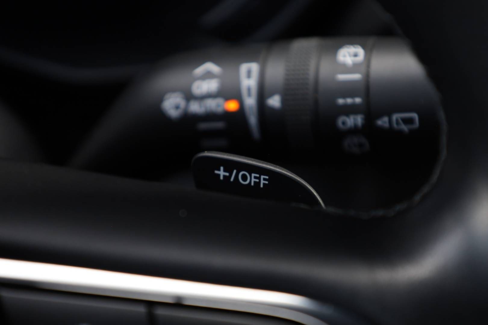 Mazda-MX-30-e-Skyactiv-EV-Advantage-20