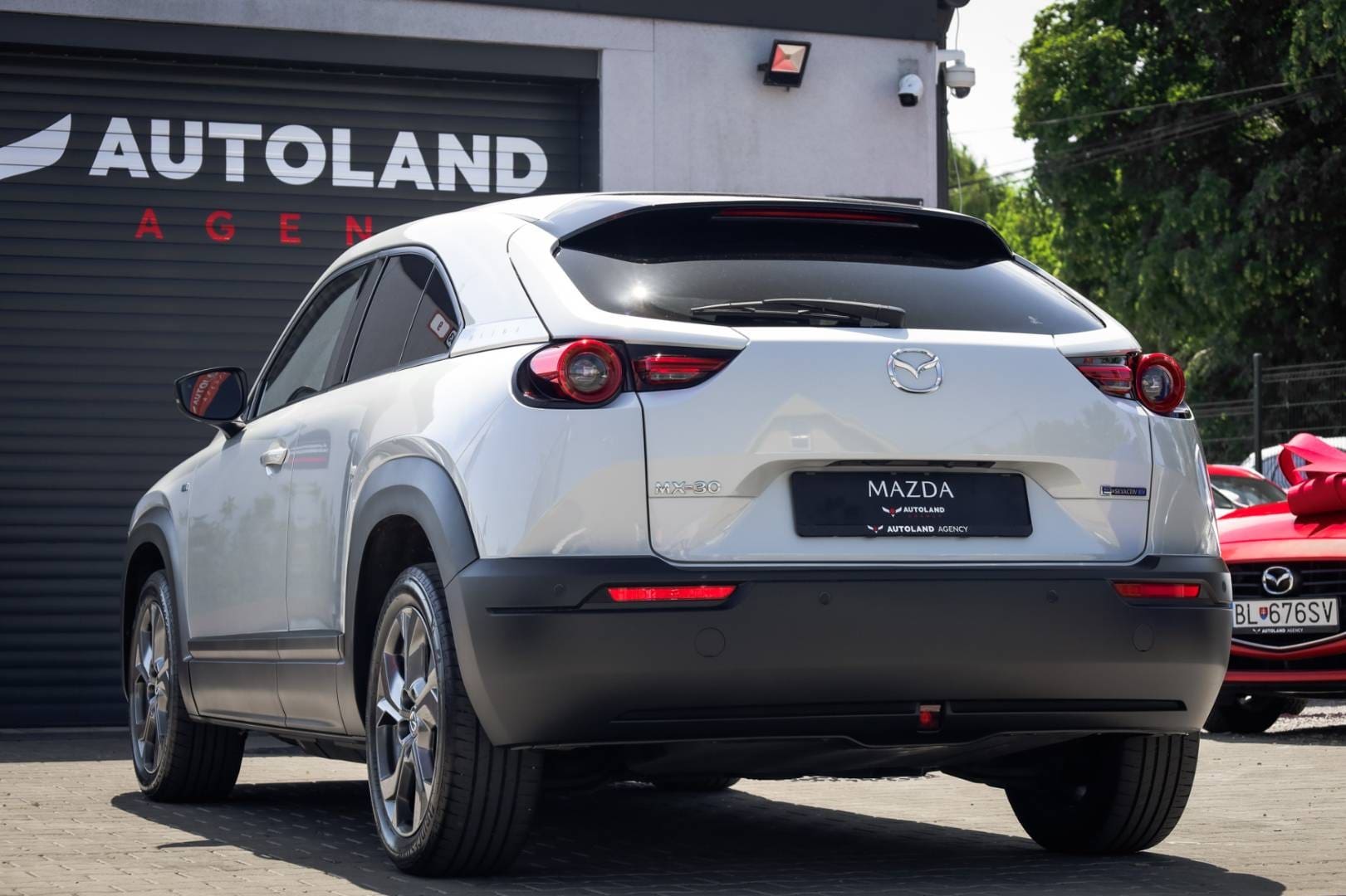 Mazda-MX-30-e-Skyactiv-EV-Advantage-8