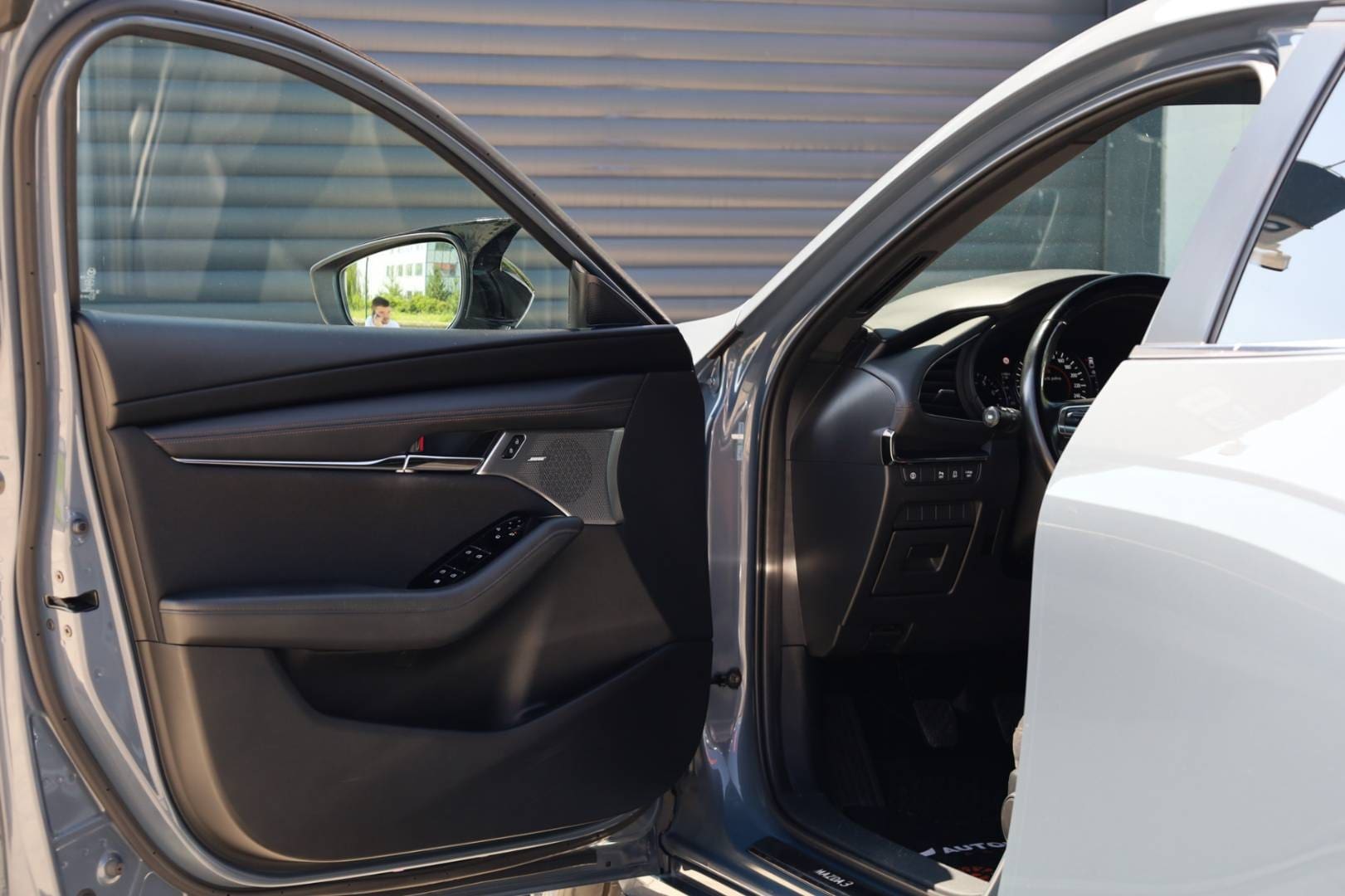 Mazda-3-20-Skyactiv-G122-Homura-PlusSoundSafetyAero-Paket-10