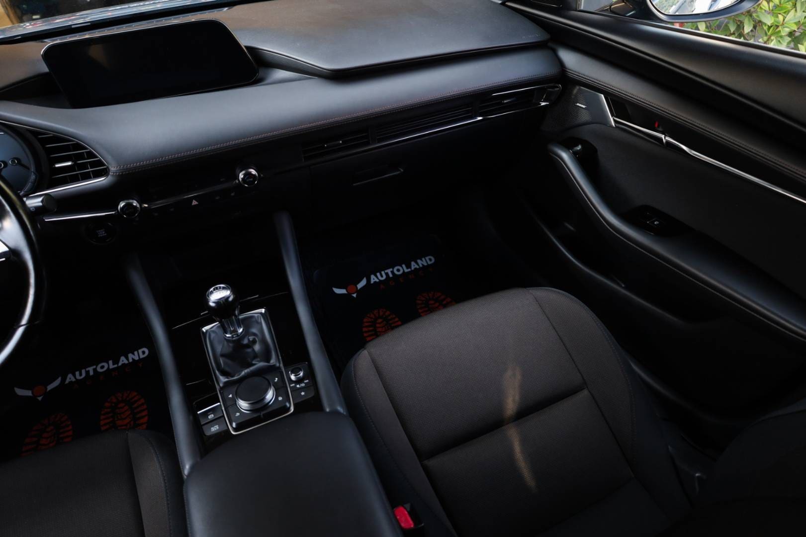 Mazda-3-20-Skyactiv-G122-Homura-PlusSoundSafetyAero-Paket-13