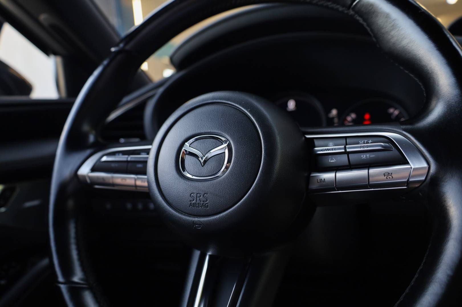 Mazda-3-20-Skyactiv-G122-Homura-PlusSoundSafetyAero-Paket-36