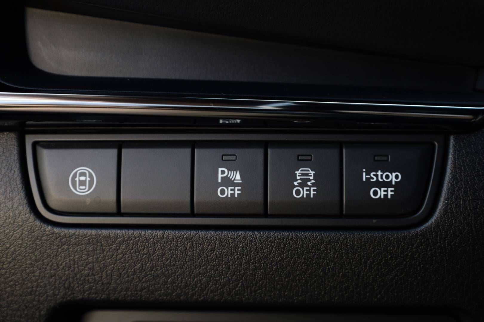 Mazda-3-20-Skyactiv-G122-Homura-PlusSoundSafetyAero-Paket-37