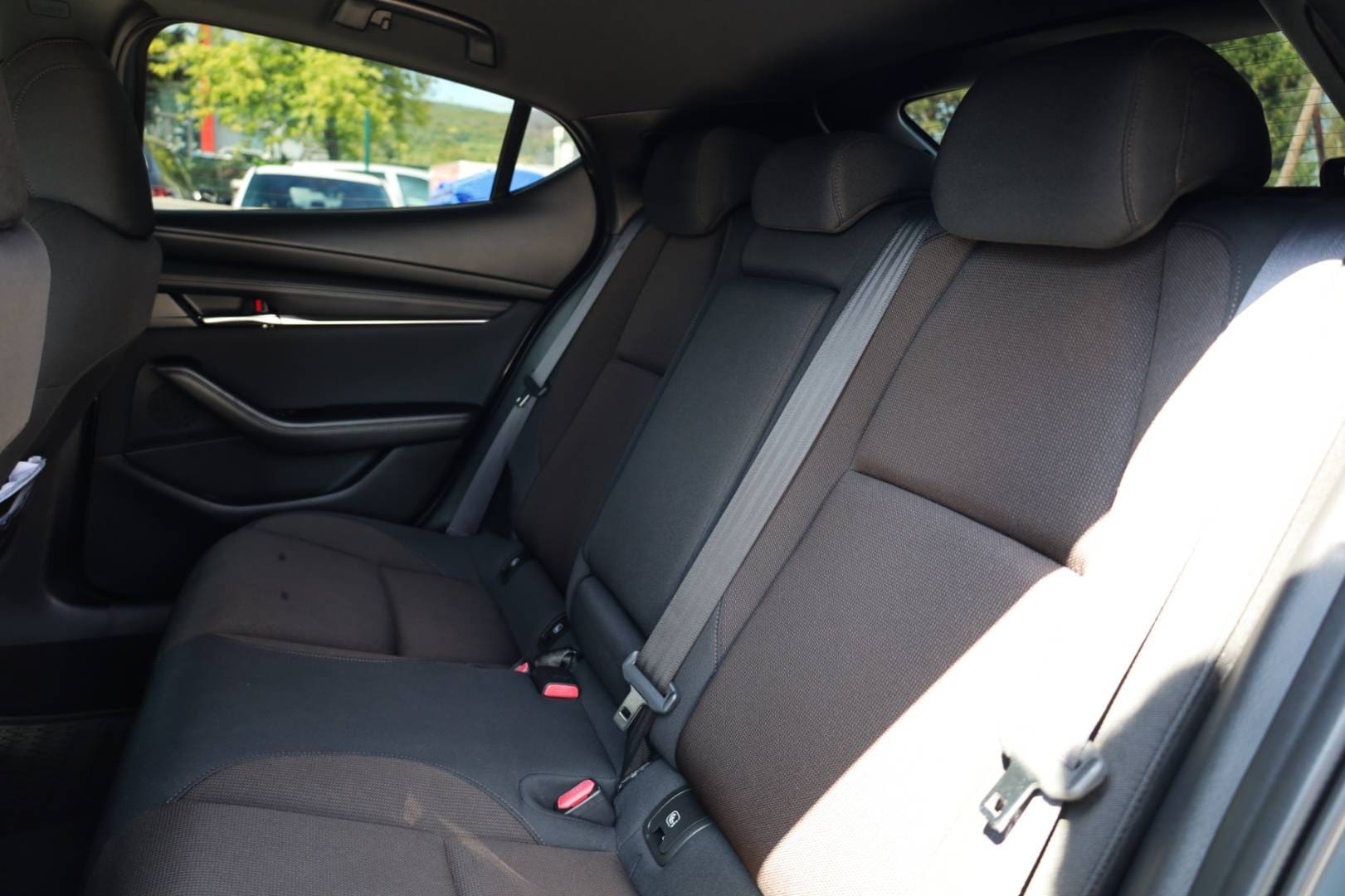 Mazda-3-20-Skyactiv-G122-Homura-PlusSoundSafetyAero-Paket-42