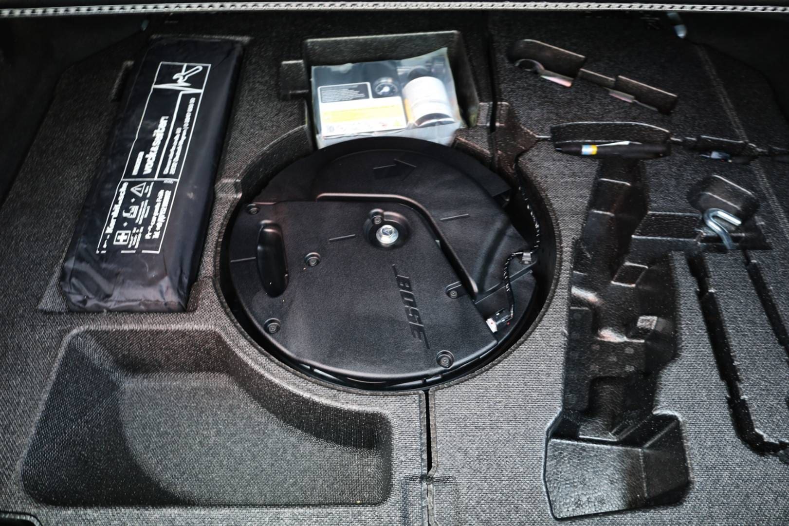 Mazda-3-20-Skyactiv-G122-Homura-PlusSoundSafetyAero-Paket-44