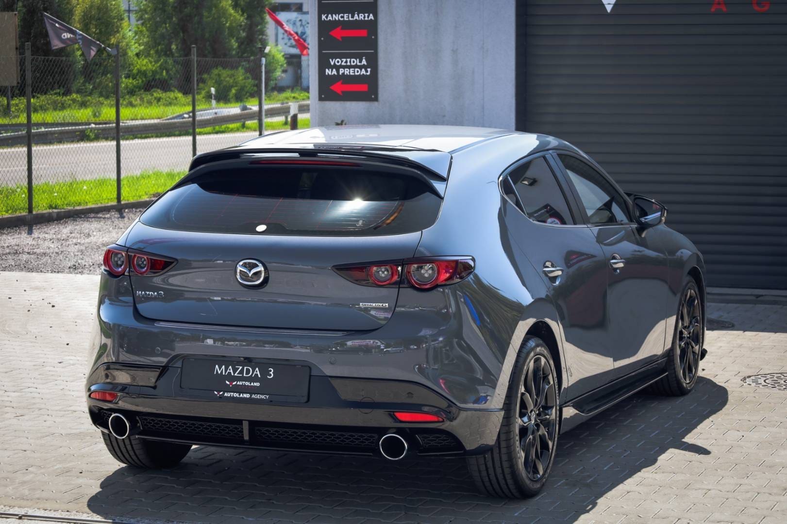 Mazda-3-20-Skyactiv-G122-Homura-PlusSoundSafetyAero-Paket-6