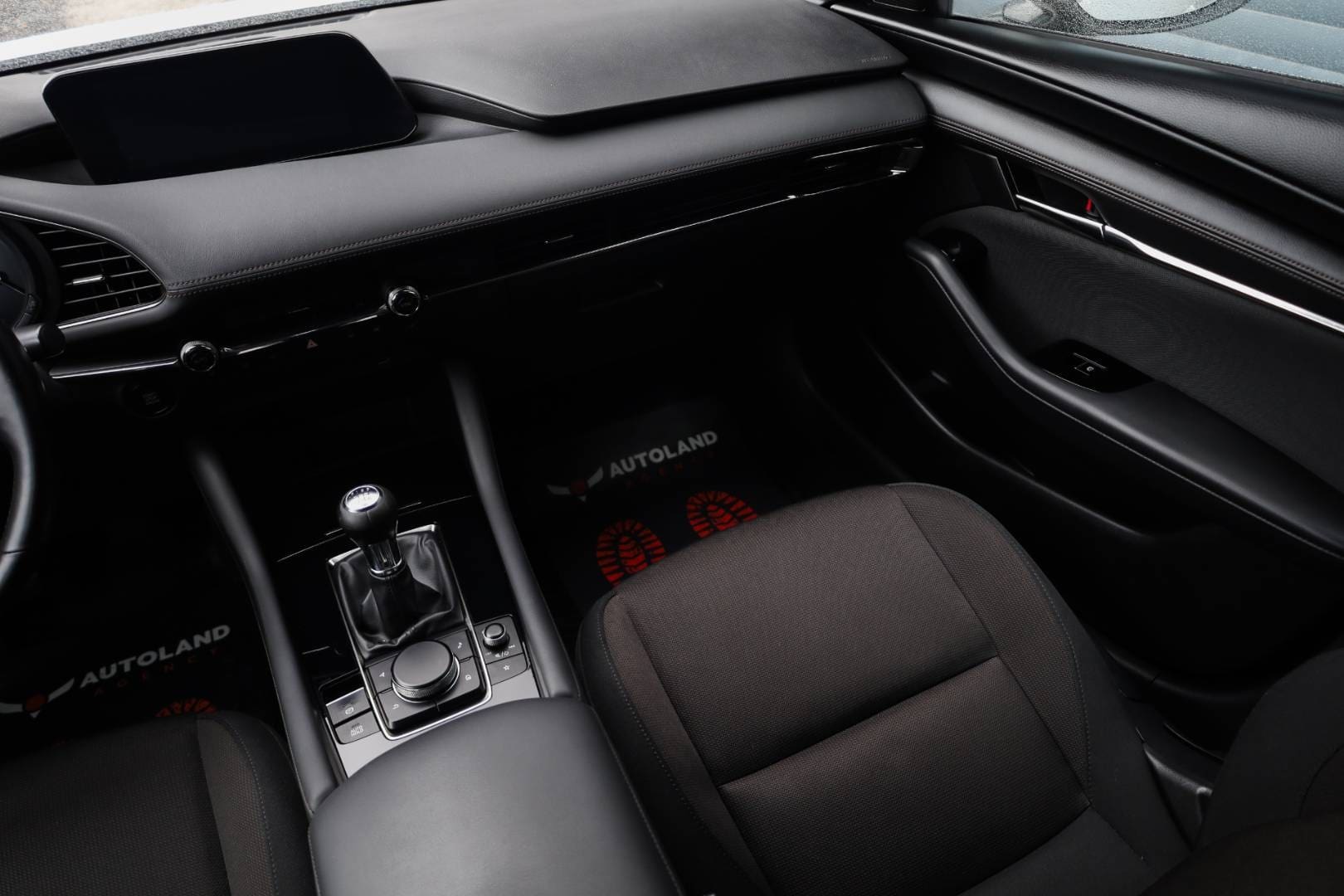 Mazda-3-20-Skyactiv-G122-PlusStyleSafety-13