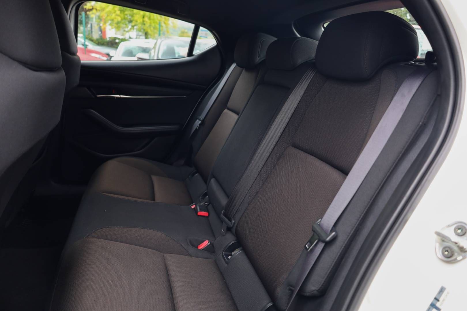 Mazda-3-20-Skyactiv-G122-PlusStyleSafety-39