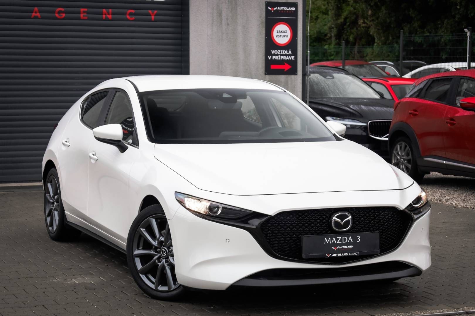 Mazda-3-20-Skyactiv-G122-PlusStyleSafety-4