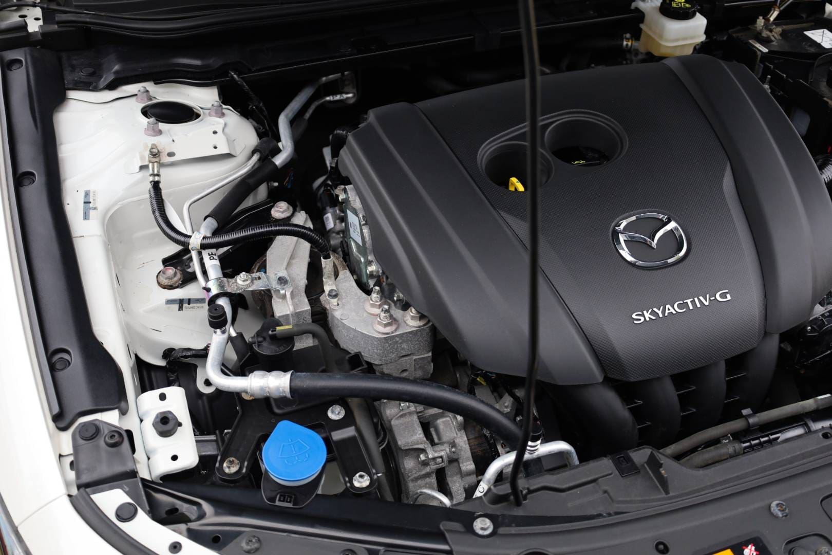 Mazda-3-20-Skyactiv-G122-PlusStyleSafety-47