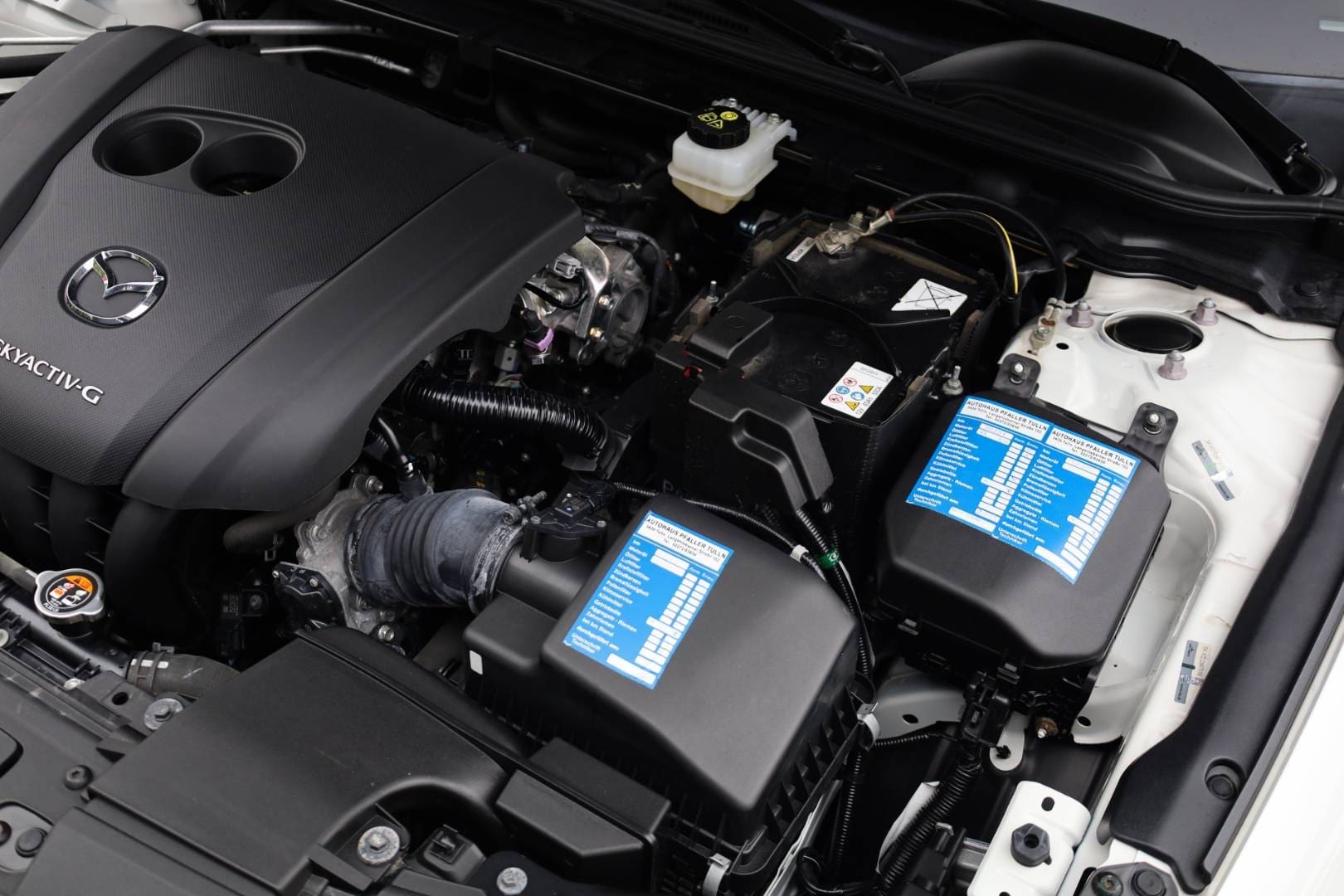 Mazda-3-20-Skyactiv-G122-PlusStyleSafety-49